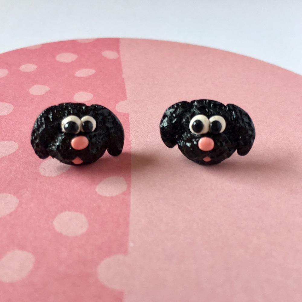 Black Lab Dog Stud Earrings 🐶 - Picture 3 of 4